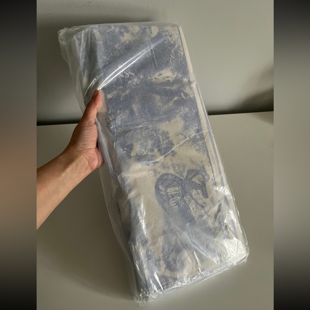 Dior Beauty Dioriviera Makeup Straw Bag - Picture 7 of 7